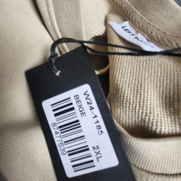 Left Point Italy Rhinestone Goofy Sweater Size 2x Fits XL - Picture 7 of 7